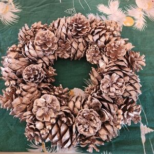 Silver Pinecone Holiday Wreath